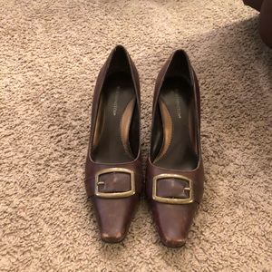 Brown pumps